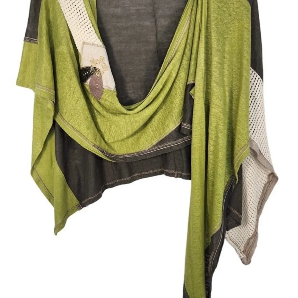 Madeleinene Gaucher Green Euro Linen Made in Quebec Wrap Poncho Art Wear EUC